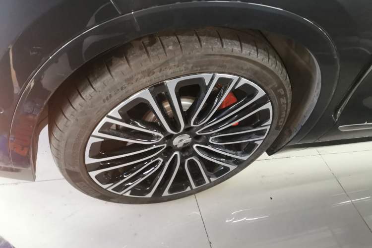 Used Nio ES8 2026 Model 6-seat Executive Signature Edition Left Front Wheel Hub