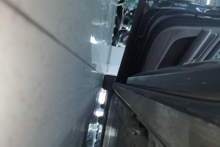 Used Nio ES8 2026 Model 6-seat Executive Signature Edition Left Side Sill