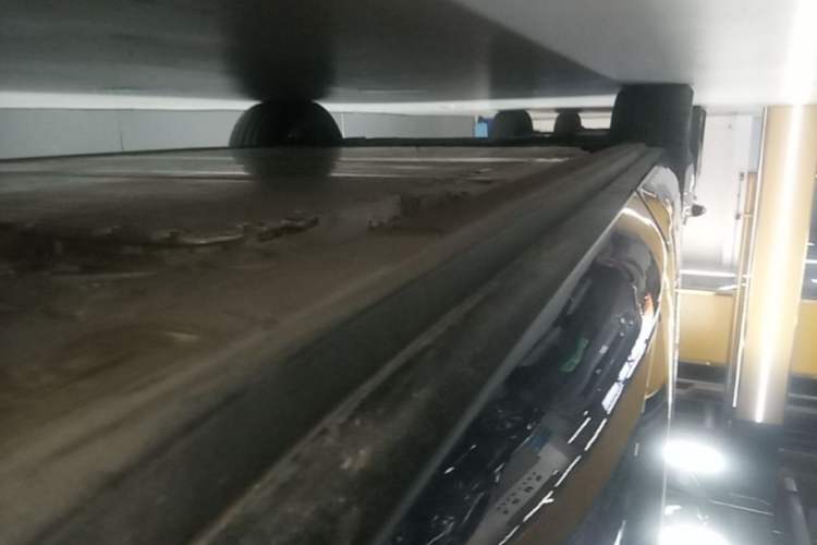 Used Nio ES8 2026 Model 6-seat Executive Signature Edition Left Side Sill