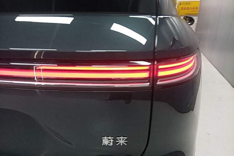 Used Nio ES8 2026 Model 6-seat Executive Signature Edition Right Rear Taillight