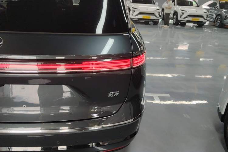 Used Nio ES8 2026 Model 6-seat Executive Signature Edition Right Rear Taillight