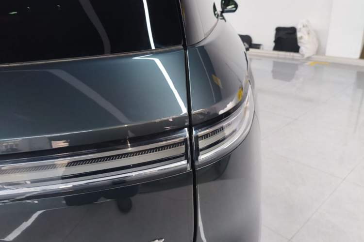 Used Nio ES8 2026 Model 6-seat Executive Luxury Edition Right Rear Taillight