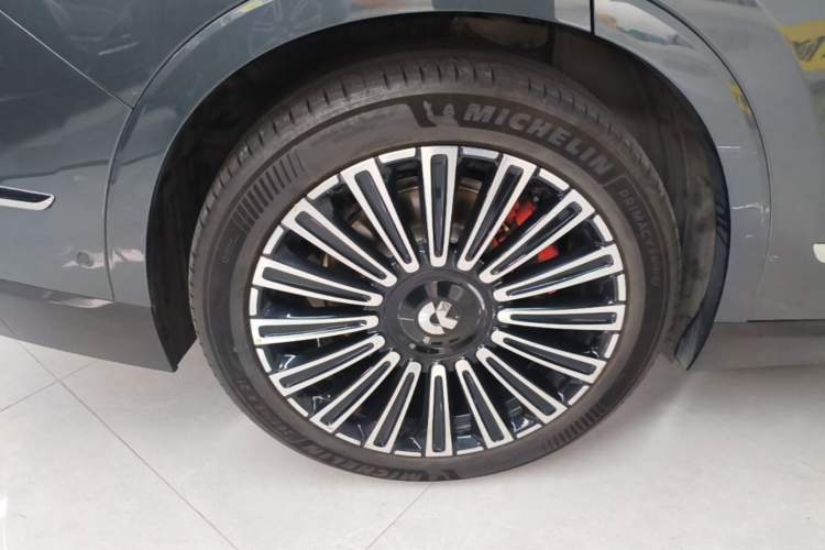 Used Nio ES8 2026 Model 6-seat Executive Luxury Edition Right Rear Wheel Hub