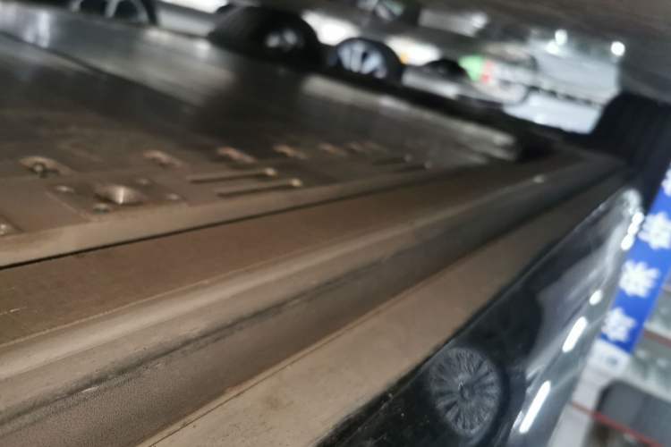 Used Nio ES8 2026 Model 6-seat Executive Signature Edition Right Side Sill