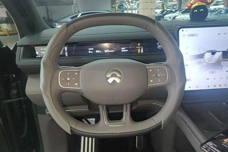Used Nio ES8 2026 Model 6-seat Executive Signature Edition Steering Wheel