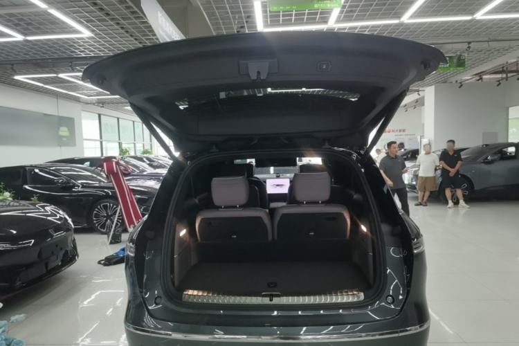 Used Nio ES8 2026 Model 6-seat Executive Signature Edition Trunk