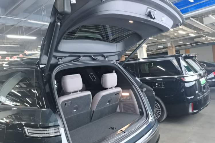 Used Nio ES8 2026 Model 6-seat Executive Signature Edition Trunk