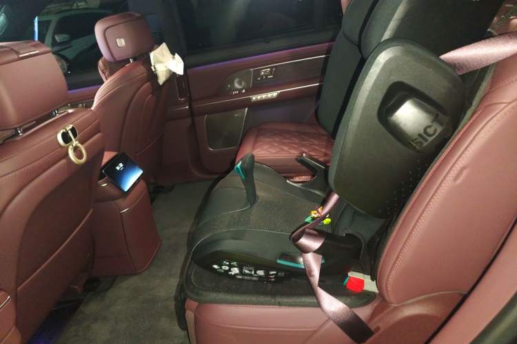 Used Nio ES8 2026 Model 6-seat Executive Signature Edition Left Rear Seat