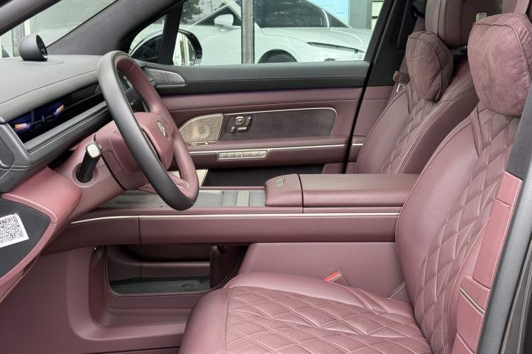 Used Nio ES8 2026 Model 6-seat Executive Luxury Edition Interior 2