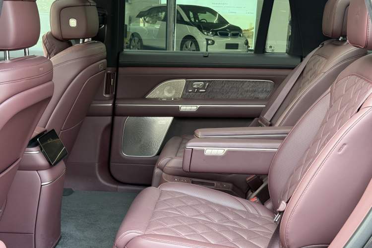 Used Nio ES8 2026 Model 6-seat Executive Luxury Edition Interior 4