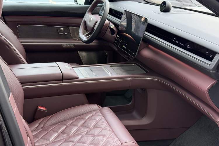 Used Nio ES8 2026 Model 6-seat Executive Luxury Edition Interior 5