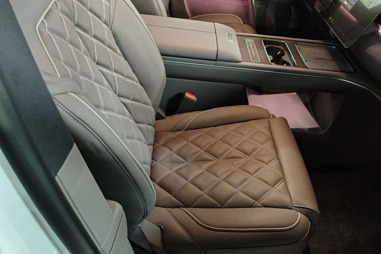 Used Nio ES8 2026 Model 6-seat Executive Luxury Edition Right Front Seat