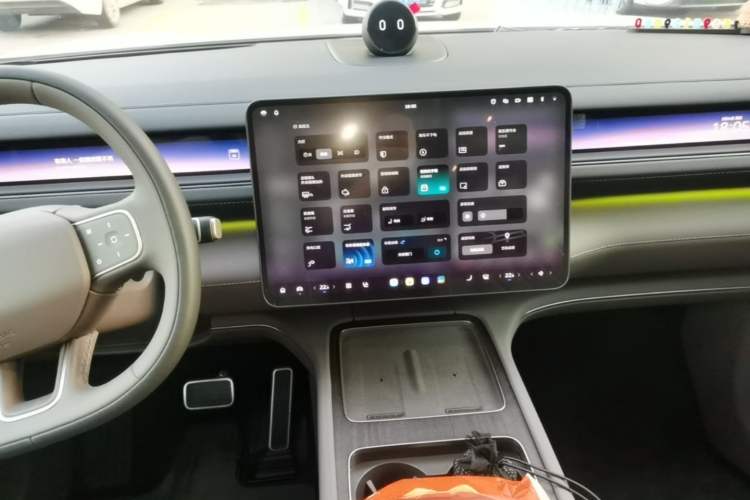 Used Nio ES8 2026 Model 7-seat Executive Luxury Edition Audio And AC Panel