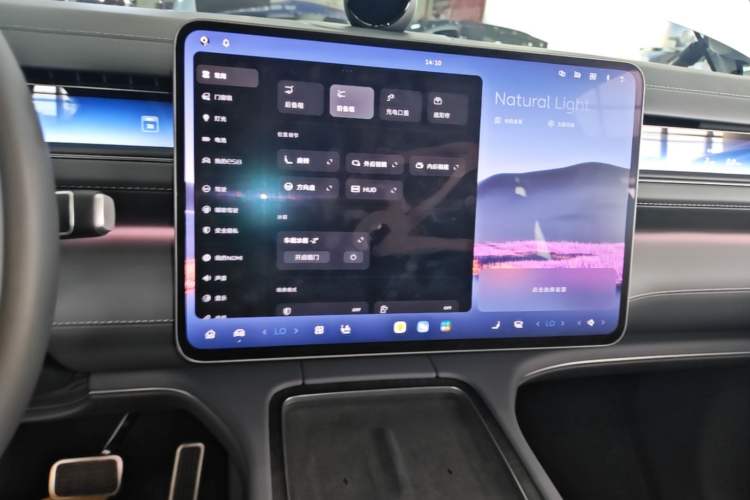 Used Nio ES8 2026 Model 6-seat Executive Luxury Edition Audio And AC Panel
