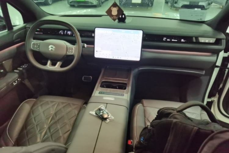 Used Nio ES8 2026 Model 6-seat Executive Luxury Edition Center Console