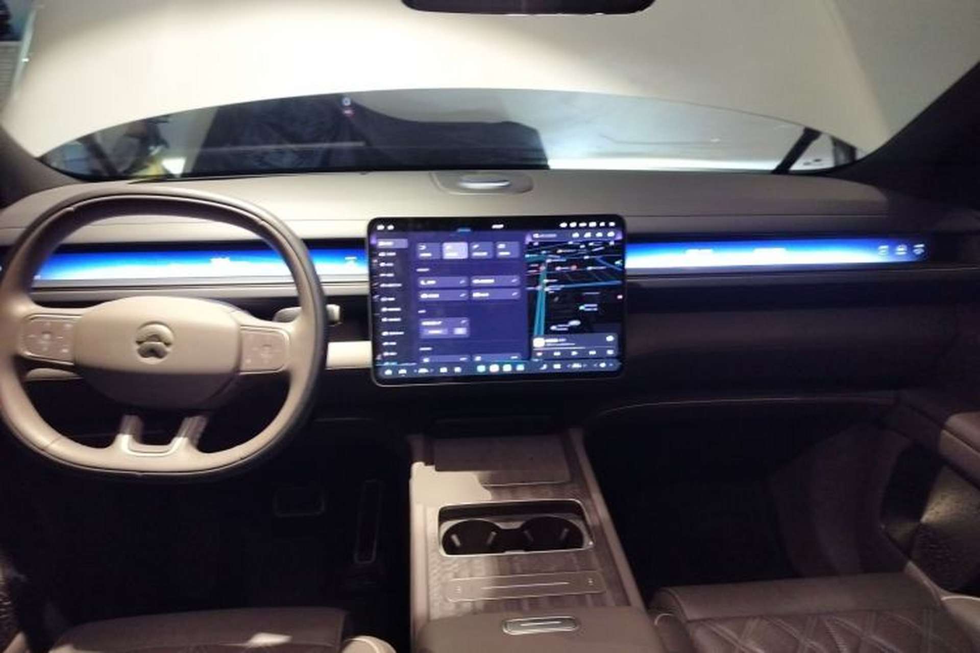 Used Nio ES8 2026 Model 7-seat Executive Luxury Edition Center Console