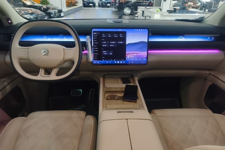 Used Nio ES8 2026 Model 6-seat Executive Luxury Edition Center Console