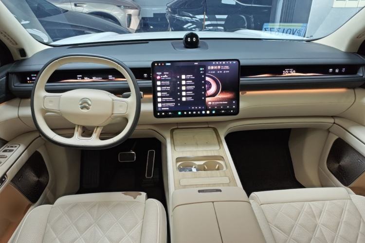 Used Nio ES8 2026 Model 6-seat Executive Luxury Edition Center Console