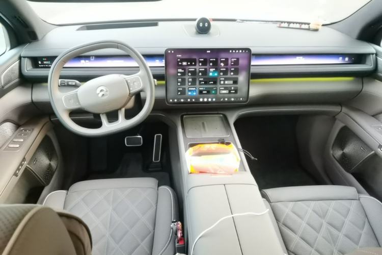 Used Nio ES8 2026 Model 7-seat Executive Luxury Edition Center Console