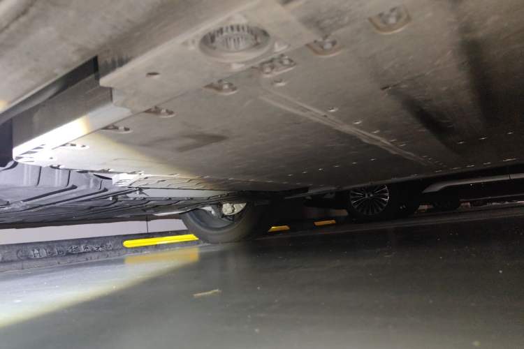 Used Nio ES8 2026 Model 6-seat Executive Luxury Edition Chassis Rear Right
