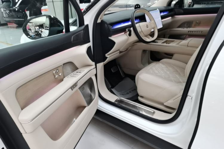 Used Nio ES8 2026 Model 6-seat Executive Signature Edition Driver Seat