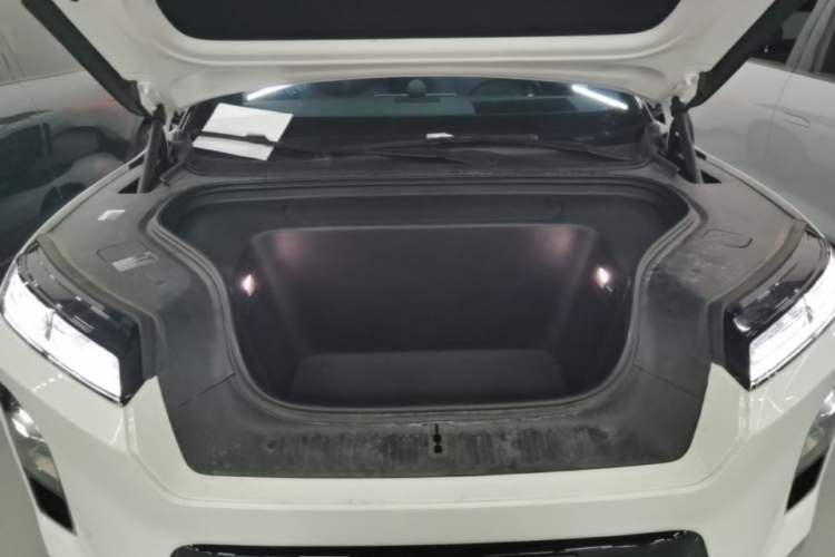 Used Nio ES8 2026 Model 6-seat Executive Luxury Edition Engine Bay