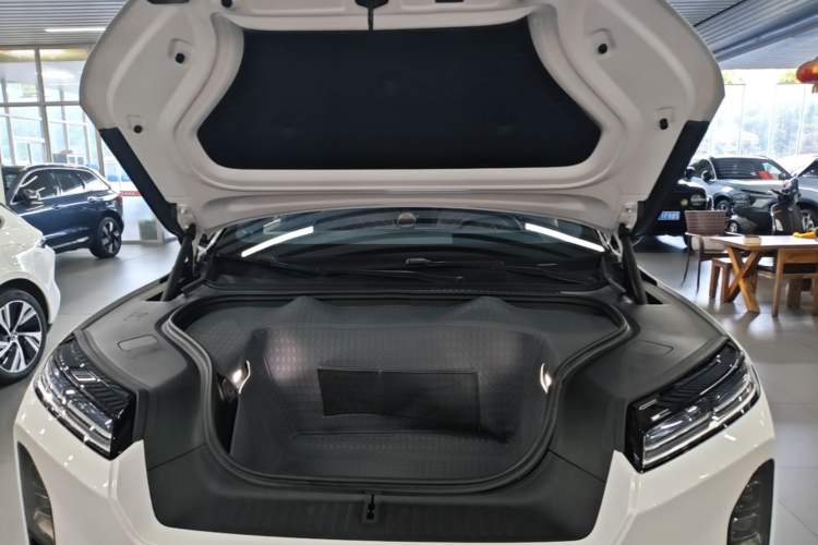 Used Nio ES8 2026 Model 6-seat Executive Luxury Edition Engine Bay