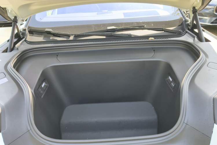 Used Nio ES8 2026 Model 6-seat Executive Luxury Edition Engine Bay