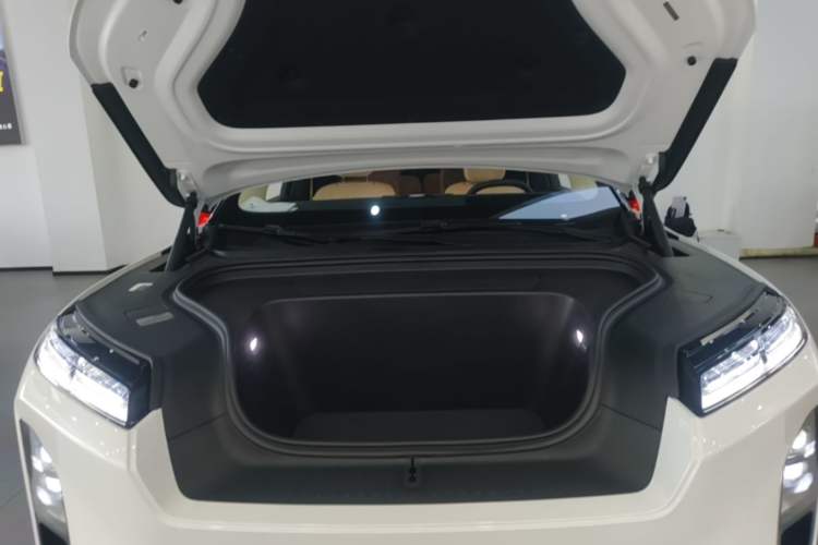 Used Nio ES8 2026 Model 6-seat Executive Luxury Edition Engine Bay