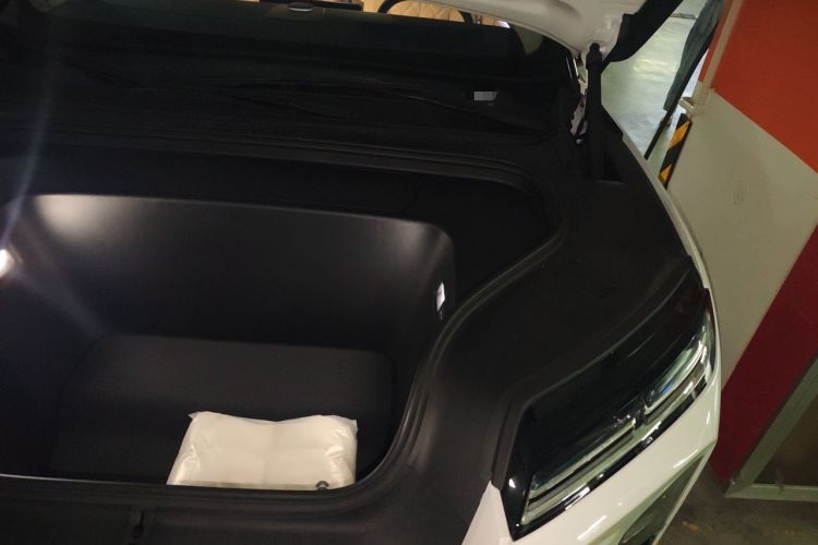 Used Nio ES8 2026 Model 6-seat Executive Luxury Edition Engine Bay Left