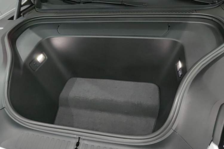 Used Nio ES8 2026 Model 6-seat Executive Signature Edition Engine Bay