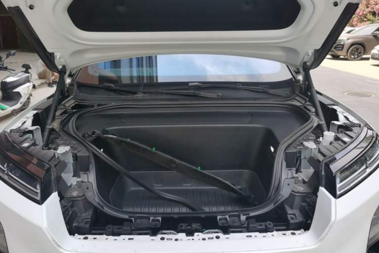 Used Nio ES8 2026 Model 6-seat Executive Luxury Edition Engine Bay