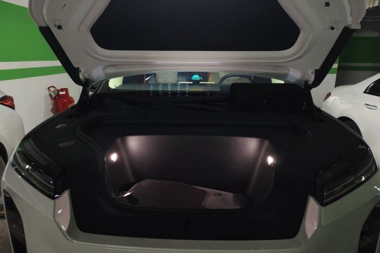 Used Nio ES8 2026 Model 6-seat Executive Signature Edition Engine Bay