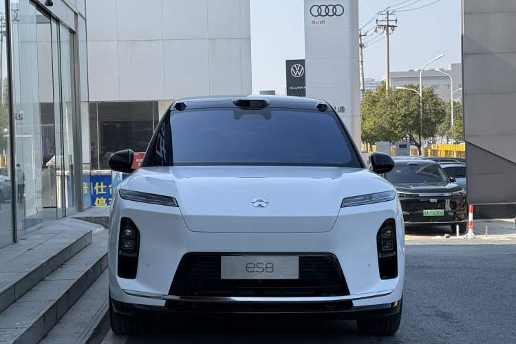 Used Nio ES8 2026 Model 6-seat Executive Luxury Edition Exterior 1