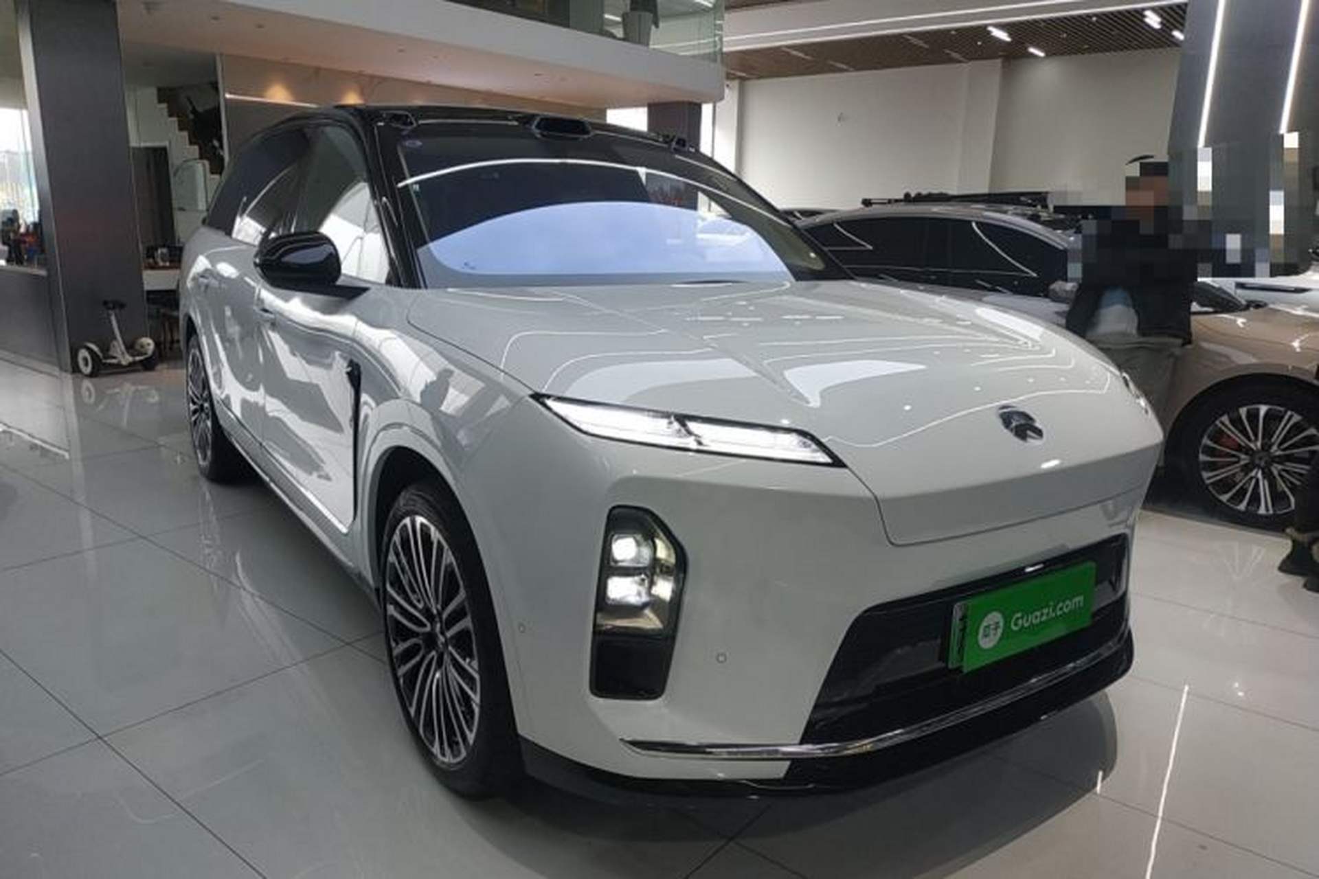 Used Nio ES8 2026 Model 6-seat Executive Signature Edition Exterior 1