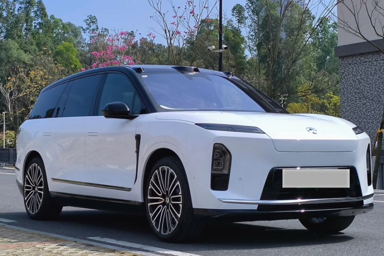 Used Nio ES8 2026 Model 6-seat Executive Signature Edition Exterior 2