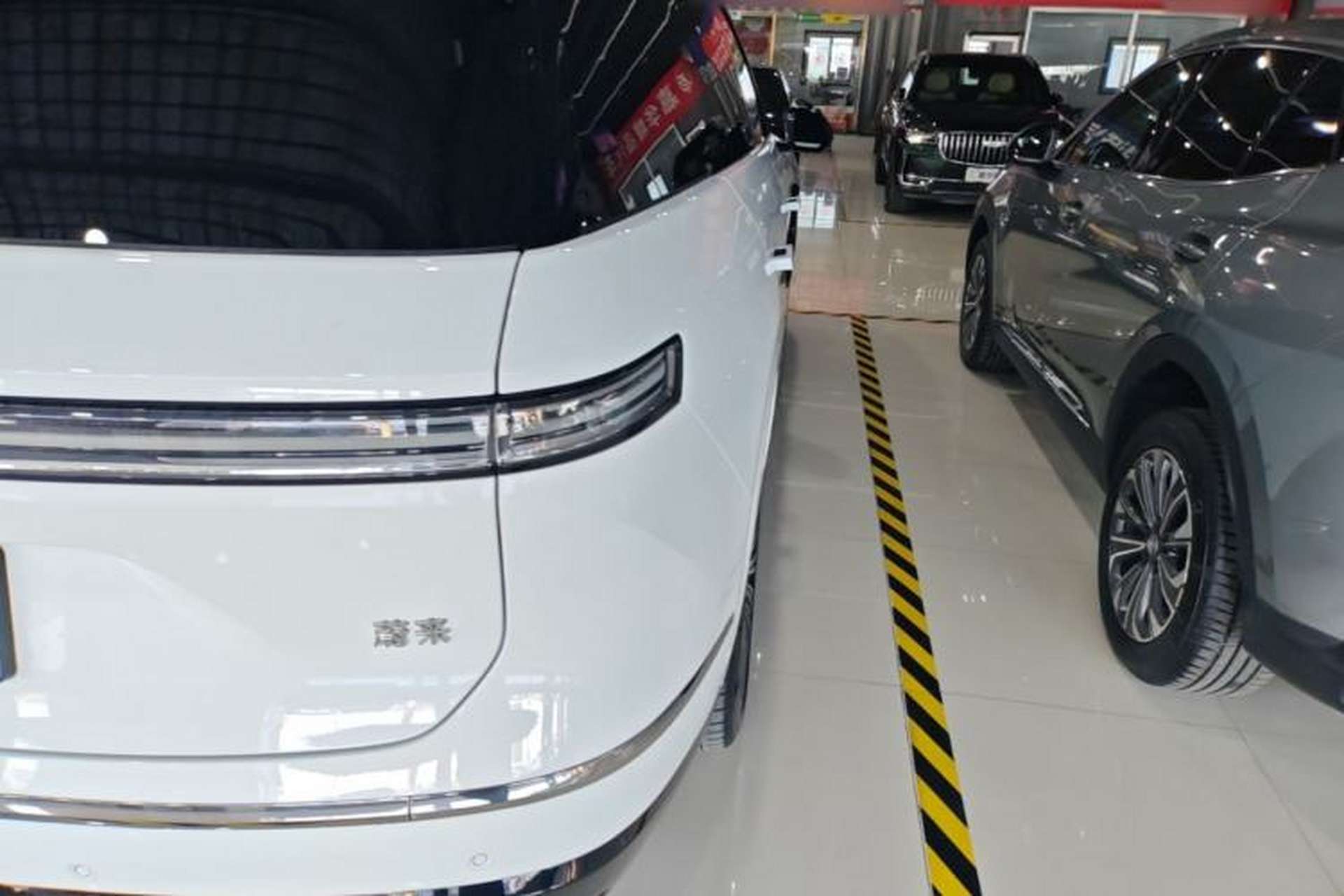 Used Nio ES8 2026 Model 6-seat Executive Luxury Edition Exterior 3