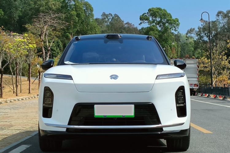 Used Nio ES8 2026 Model 6-seat Executive Signature Edition Exterior 3