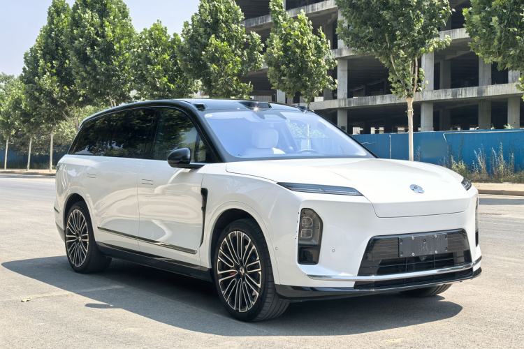 Used Nio ES8 2026 Model 6-seat Executive Signature Edition Exterior 3