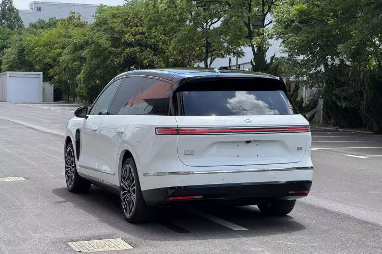 Used Nio ES8 2026 Model 6-seat Executive Signature Edition Exterior 4