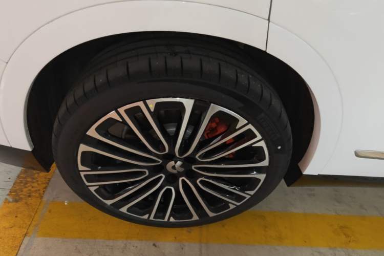 Used Nio ES8 2026 Model 6-seat Executive Signature Edition Exterior 5