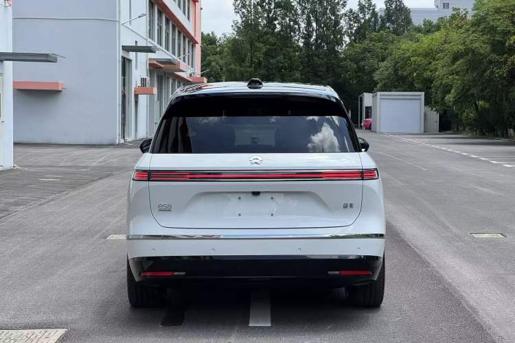 Used Nio ES8 2026 Model 6-seat Executive Signature Edition Exterior 5