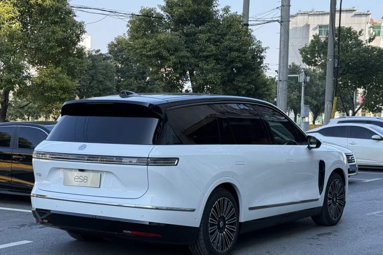 Used Nio ES8 2026 Model 6-seat Executive Luxury Edition Exterior 5