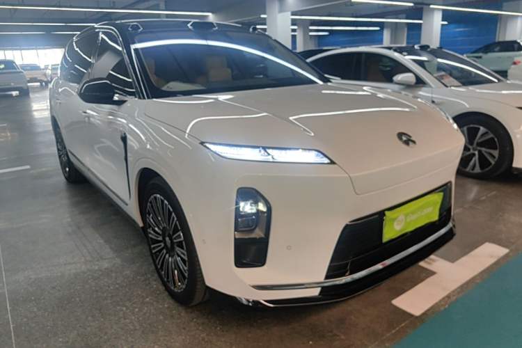 Used Nio ES8 2026 Model 6-seat Executive Luxury Edition Front Right 45 Deg