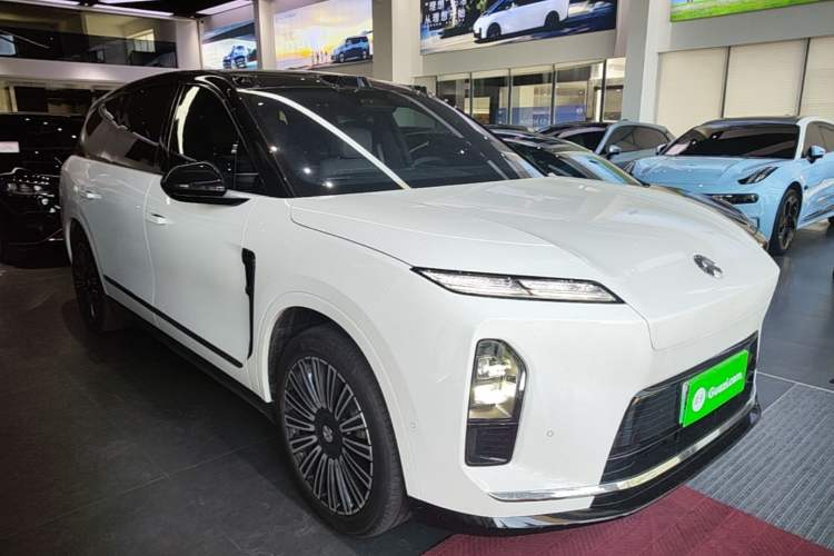 Used Nio ES8 2026 Model 6-seat Executive Luxury Edition Front Right 45 Deg