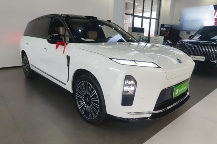 Used Nio ES8 2026 Model 6-seat Executive Luxury Edition Front Right 45 Deg