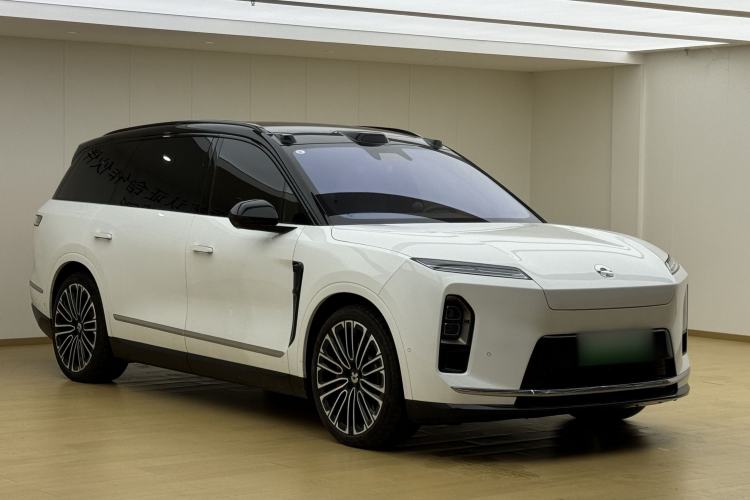 Used Nio ES8 2026 Model 6-seat Executive Signature Edition Front Right 45 Deg