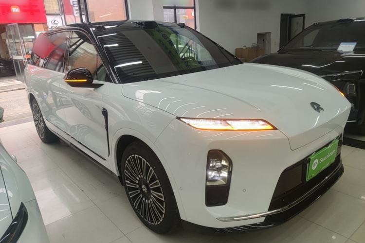 Used Nio ES8 2026 Model 6-seat Executive Luxury Edition Front Right 45 Deg