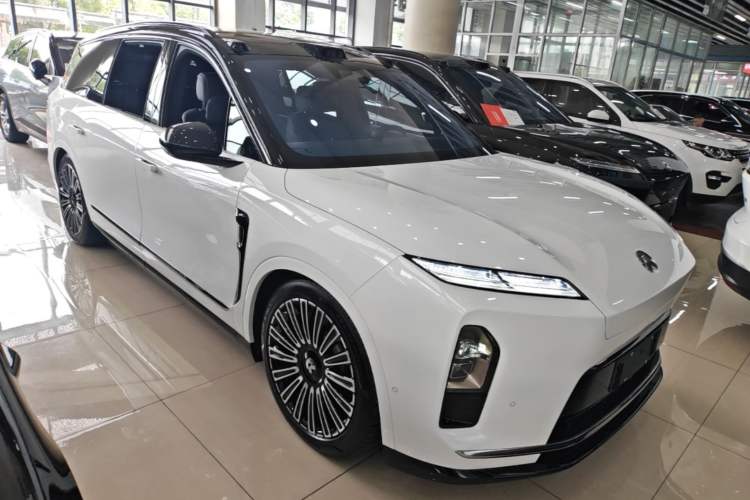 Used Nio ES8 2026 Model 6-seat Executive Luxury Edition Front Right 45 Deg