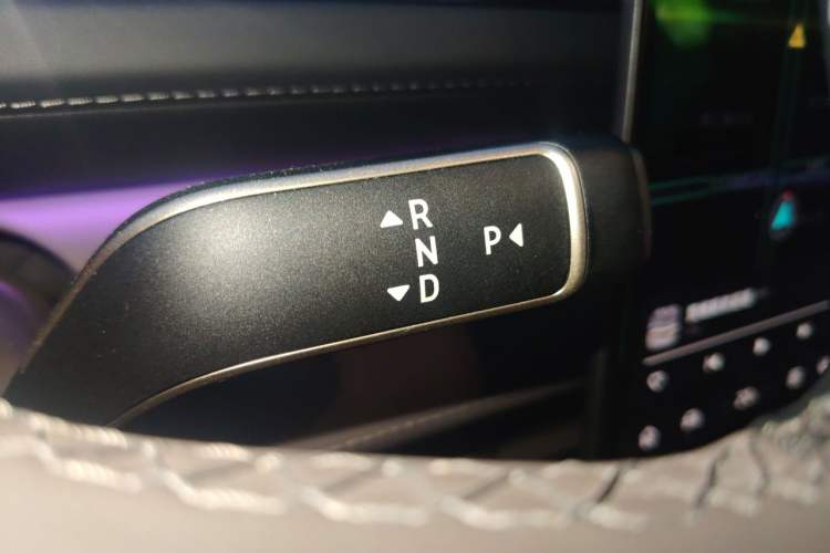Used Nio ES8 2026 Model 6-seat Executive Luxury Edition Gear Lever